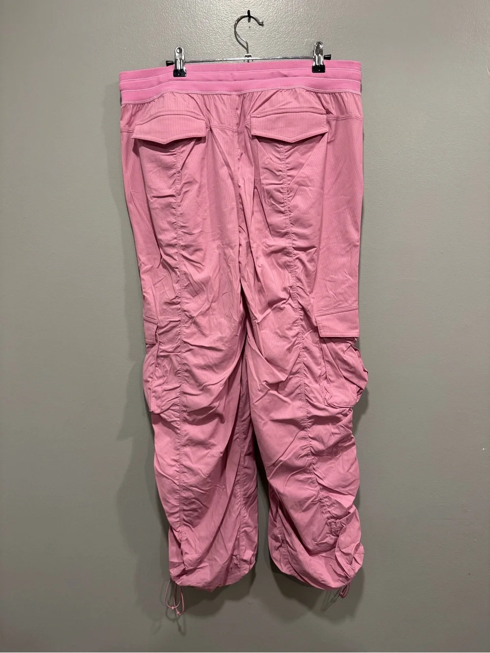 Lululemon Dance Studio Relaxed-Fit Mid-Rise Cargo Pant in Pink Frosting Size L